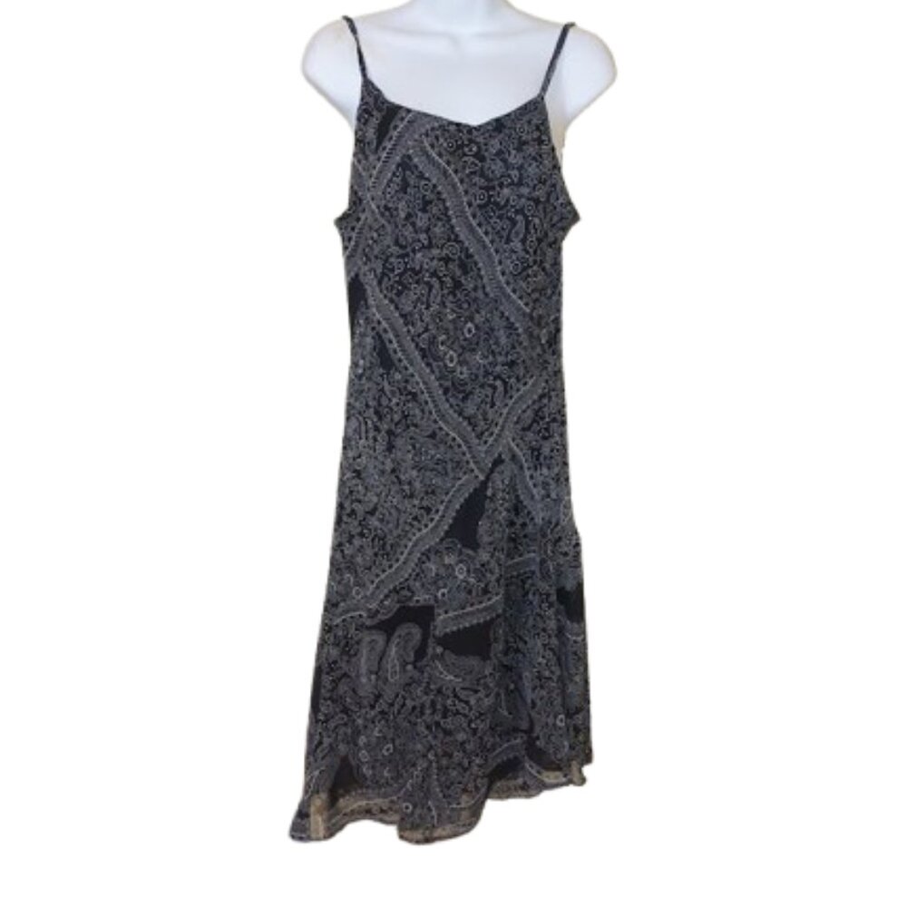 Black and White Flirty Sleeveless Dress Size Medium